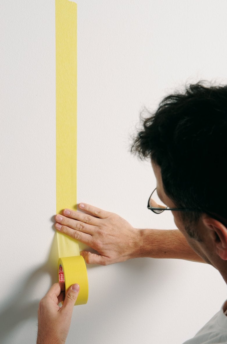 tesa 43340000100 Precision Mask Indoor Masking Tape for Painting and Decorating, Residue Free Removal, 50 m x 25 mm - Image 5